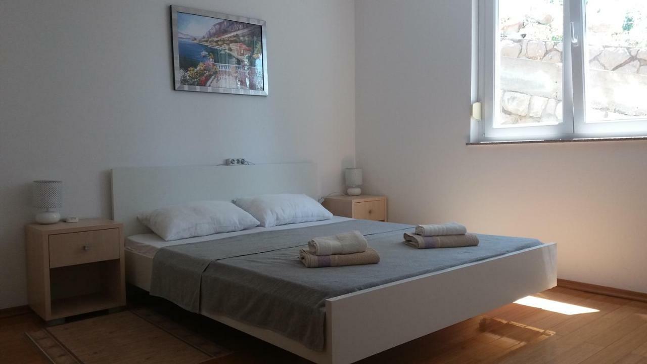 Inga'S Apartment Starigrad Paklenica Buitenkant foto